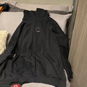 Utah large hoodie all black nice fabric